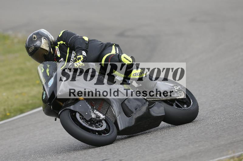 /09 19.04.2026  Caremotion get faster ADR/Gruppe gruen/8